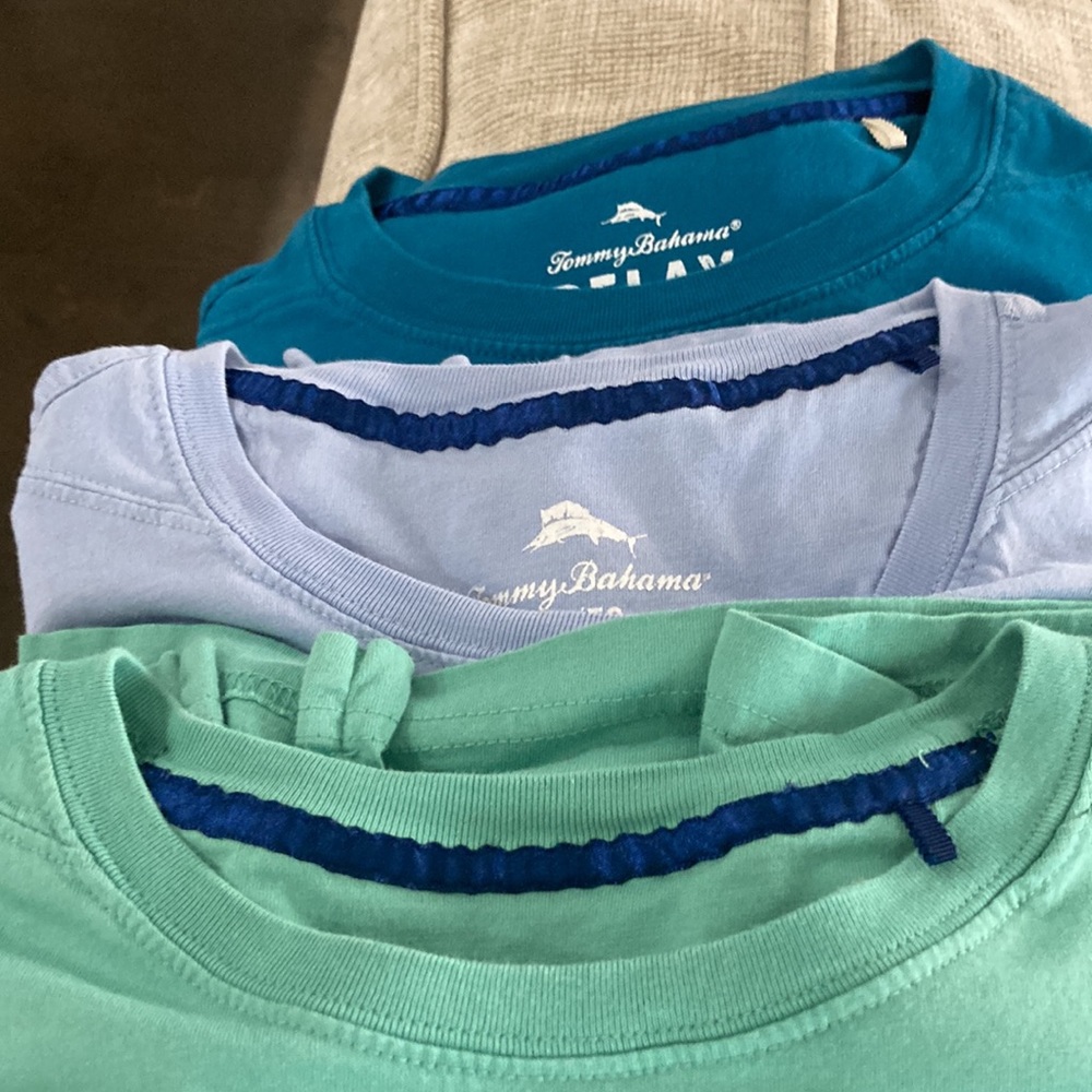 Lot of 3 Tommy Bahama Crew Neck T shirts - Picture 1 of 16